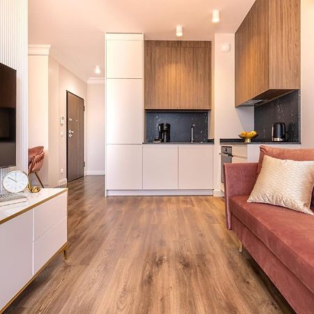 Zloty Lotos-Srodmiescie Z Darmowym Parkingiem Apartment Gdansk Luaran gambar