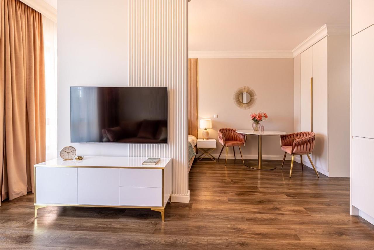 Zloty Lotos-Srodmiescie Z Darmowym Parkingiem Apartment Gdansk Luaran gambar